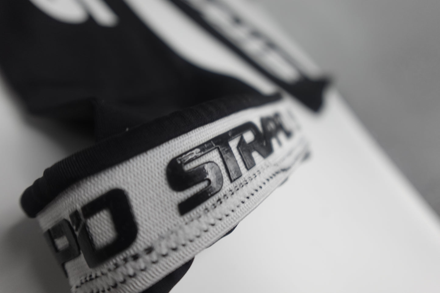 STRAPD Up Sleeves
